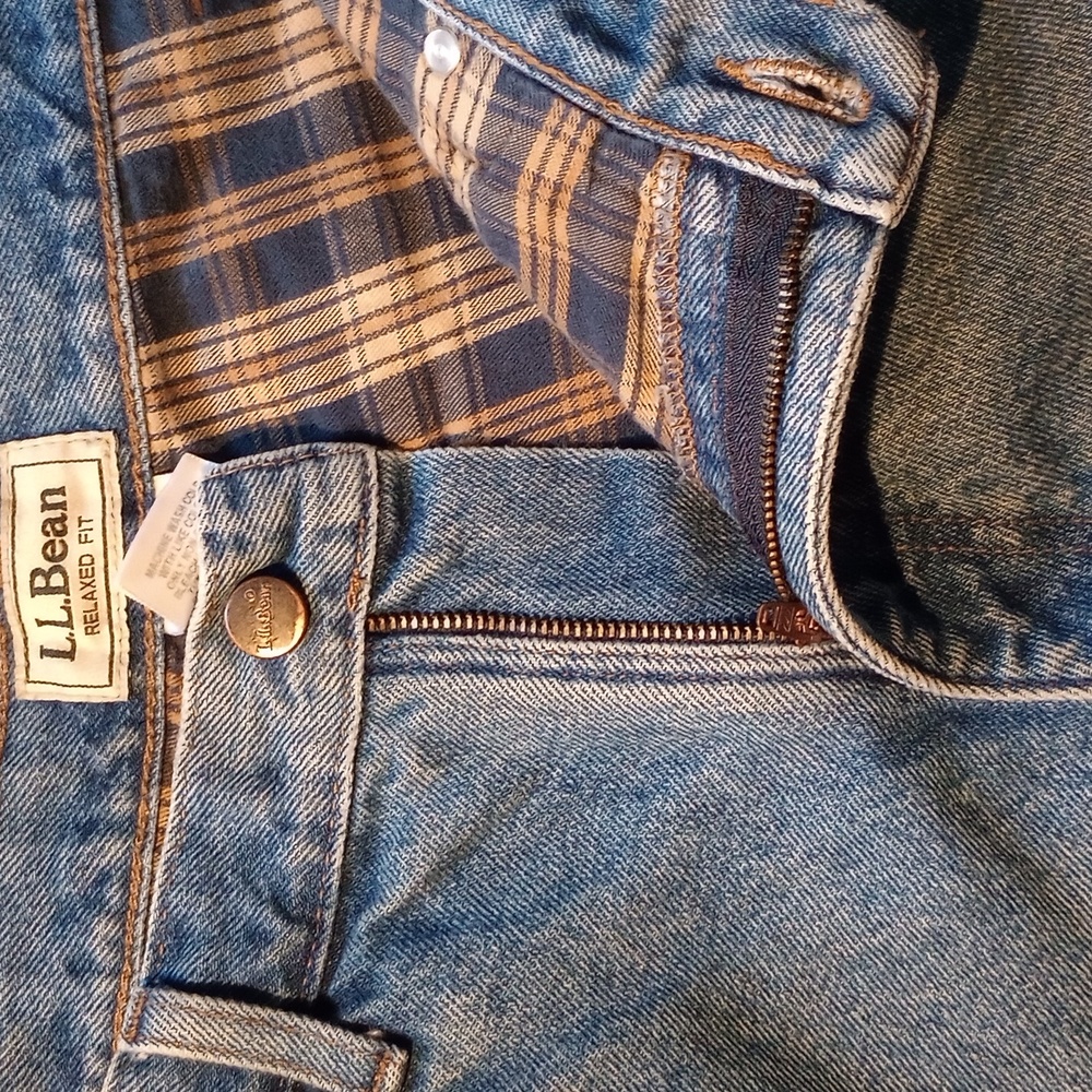 L. L. Bean jeans. Flannel lined. Relaxed fit. 36x30. Men's.